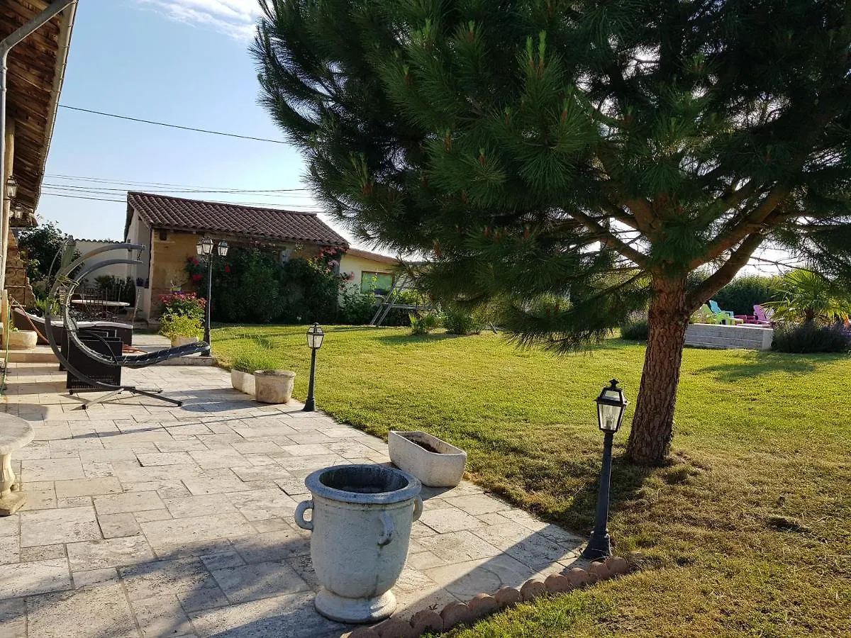 Guest house La Providence Hotel Illiat France