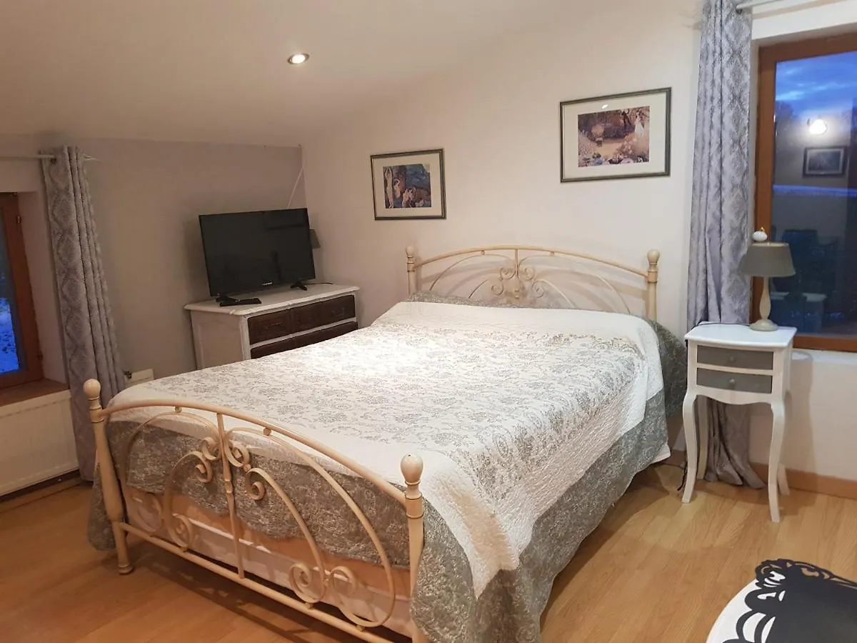 La Providence Hotel Illiat