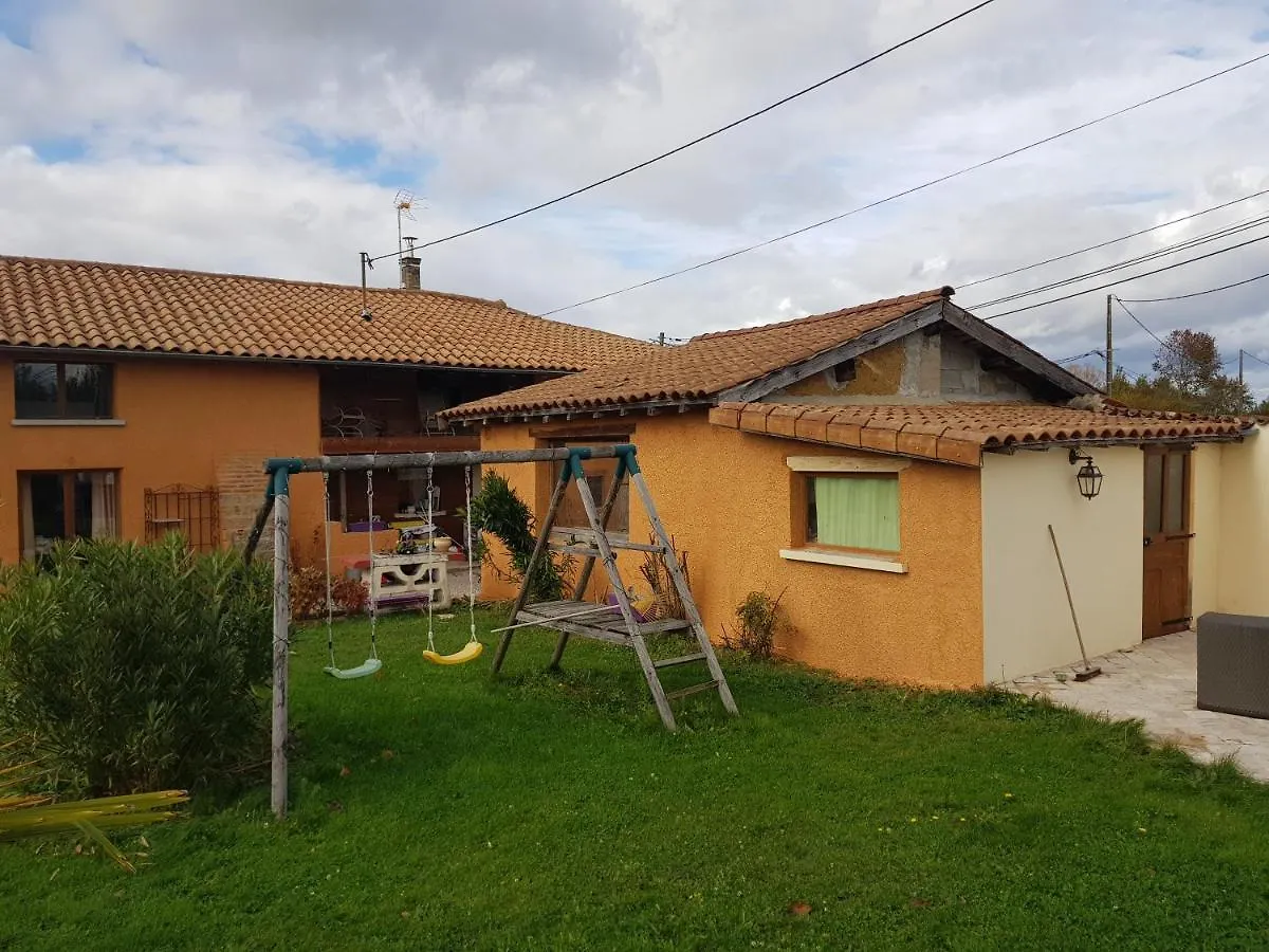 Guest house La Providence Hotel Illiat